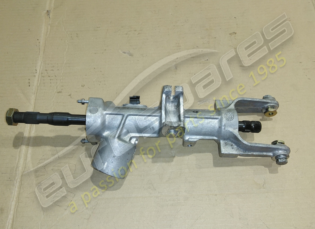 SOPORTE Y EJE Eurospares USADOS. NÚMERO DE PARTE EAP1384420 (1)