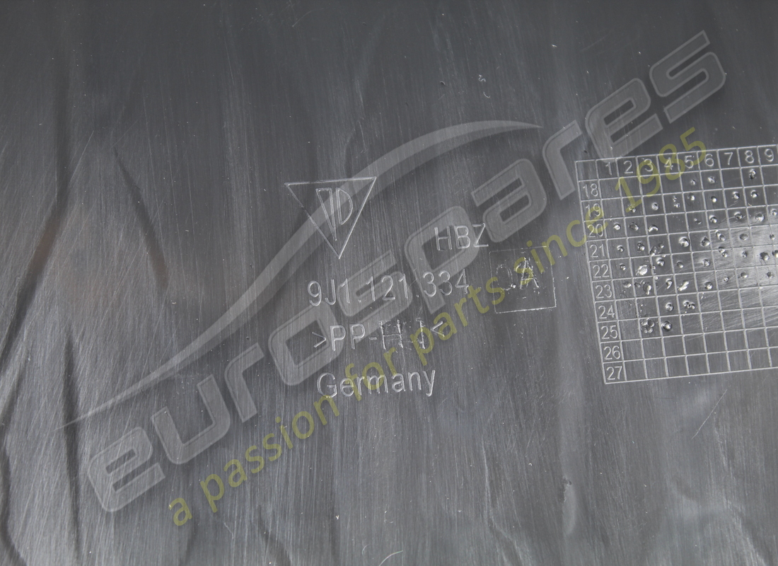 NUEVA GUÍA DE AIRE PORSCHE NEGRO MATE. NÚMERO DE PIEZA 9J1121334AOK1 (3) nueva guía de aire porsche negro mate. número de pieza 9j1121334aok1 (3)