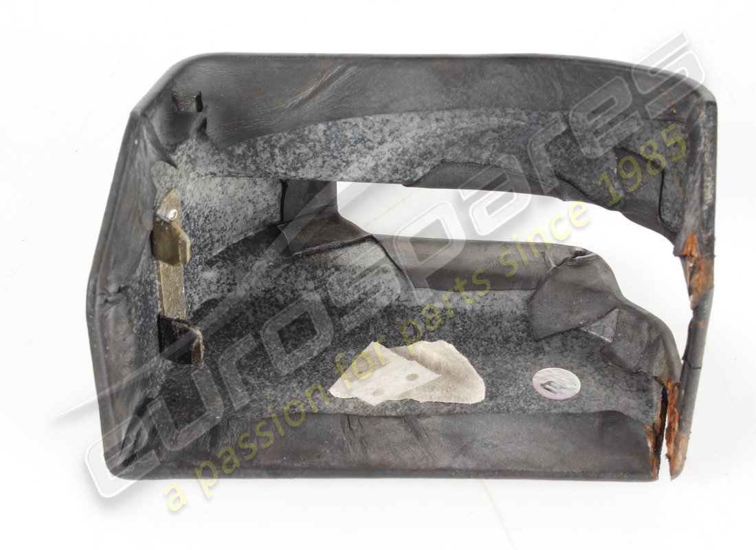 cubierta de freno h/dortiguador dañada ferrari negra vm8500. número de pieza 65204300 (3)