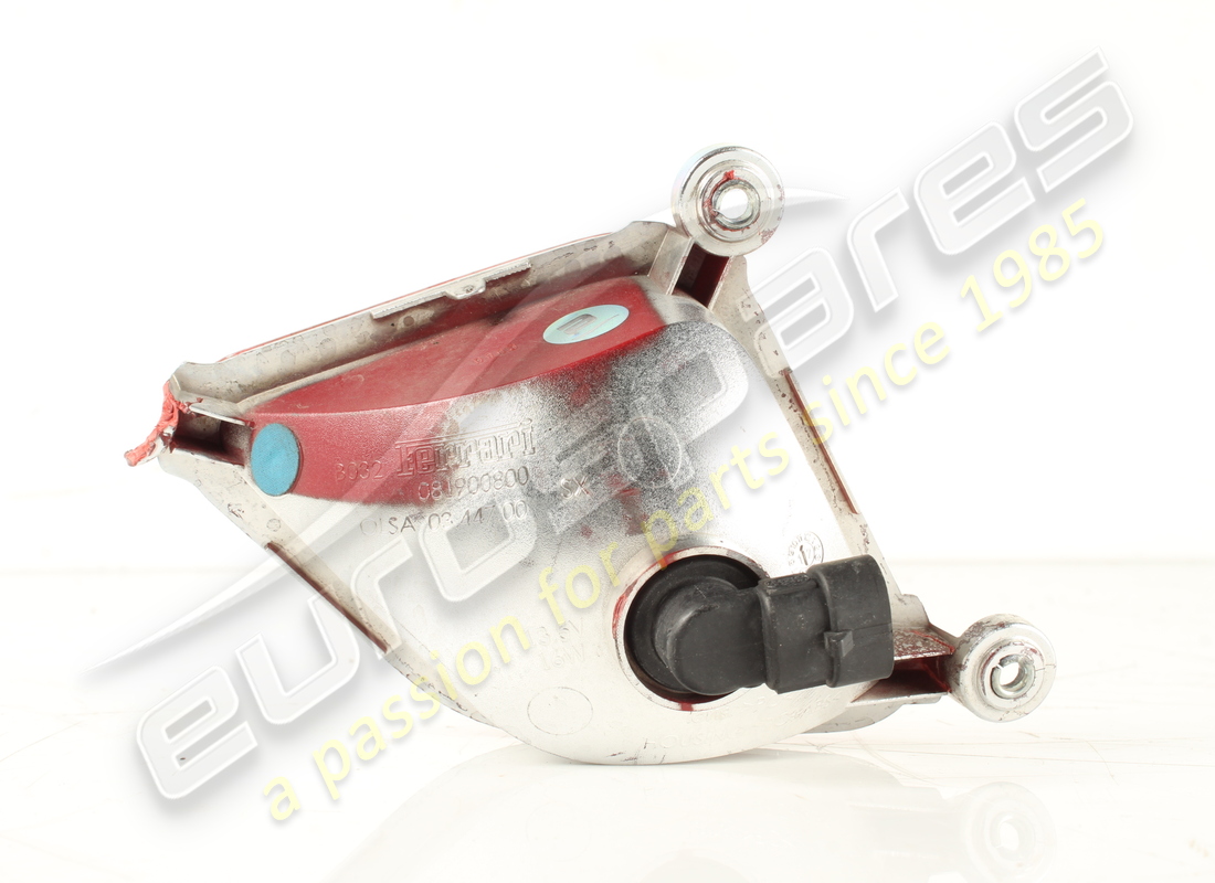 luz antiniebla trasera izquierda ferrari dañada. número de pieza 81900800 (2)