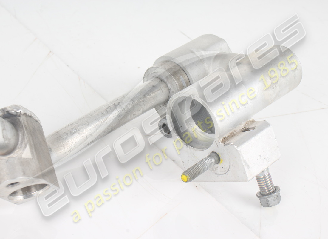 USADO FERRARI TUBO RIT. DA SOTTOT. A SEZ.. NÚMERO DE PIEZA 861590 (2) usado ferrari tubo rit. da sottot. a sez.. número de pieza 861590 (2)