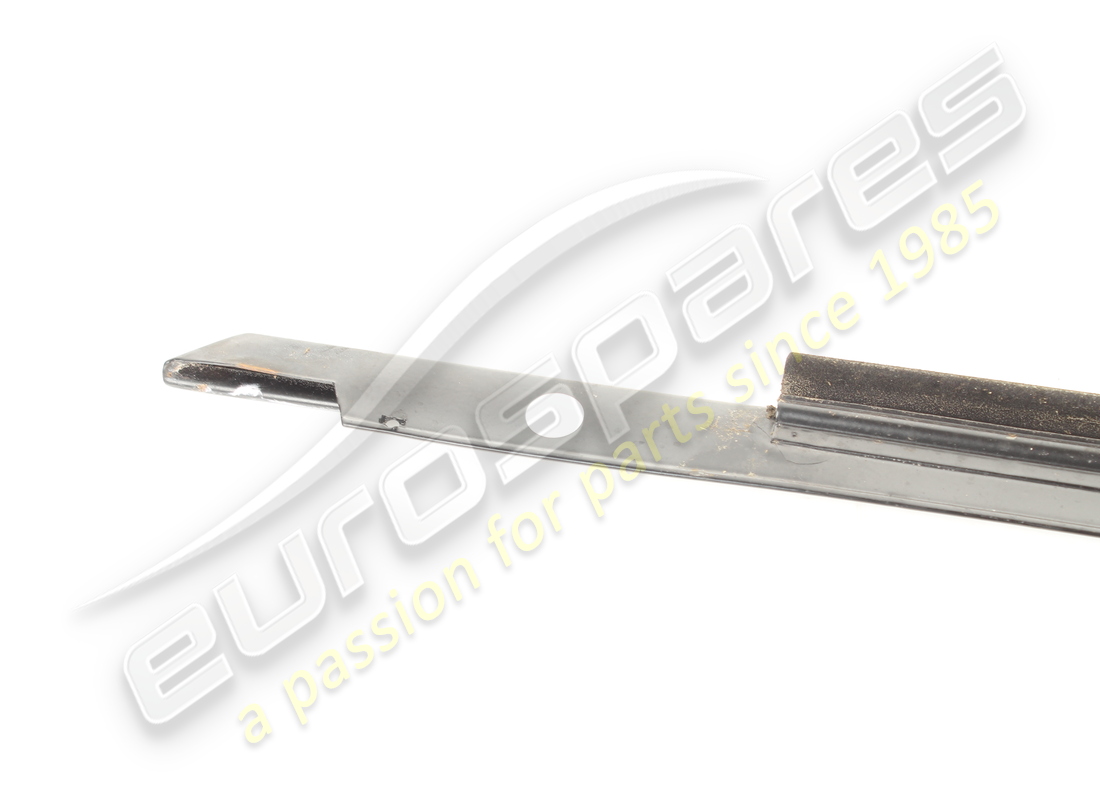 moldura de burlete derecho usada ferrari. número de pieza 60635300 (4)