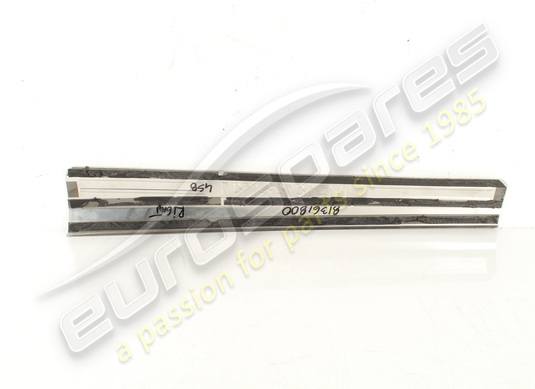 PLACA DE ROCKET DERECHA FERRARI USADA. NÚMERO DE PARTE 81361800 (5) placa de rocket derecha ferrari usada. número de parte 81361800 (5)