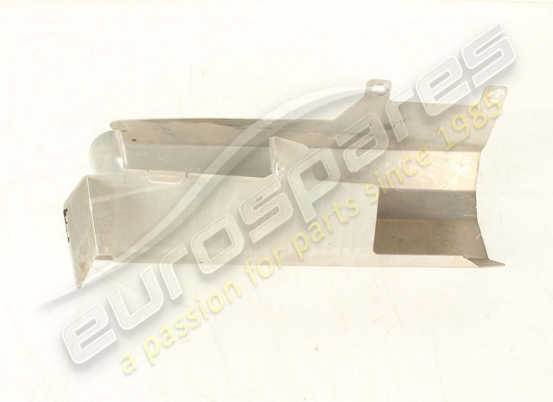 protector térmico de caja de cambios delantera derecha usado ferrari. número de pieza 272668 (3)