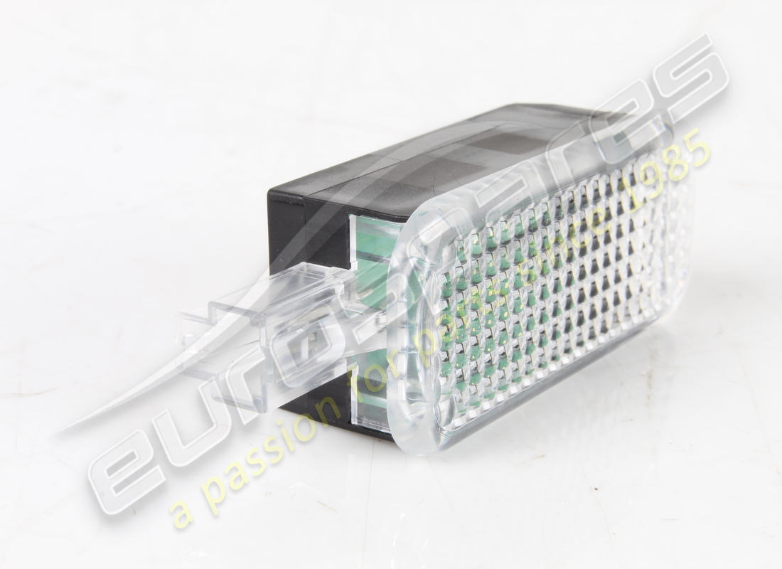 luz de entrada lamborghini usada. número de pieza 4e0947415 (2)