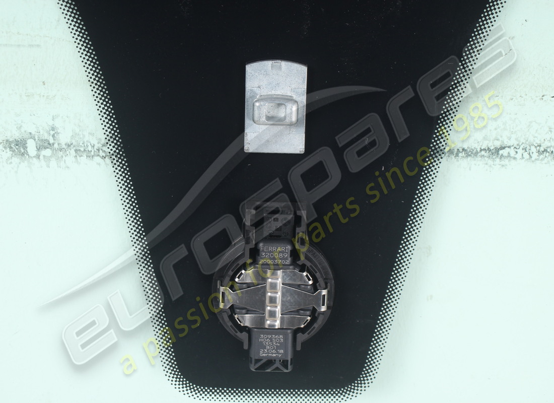 parabrisas usado ferrari. número de pieza 87916600 (5)