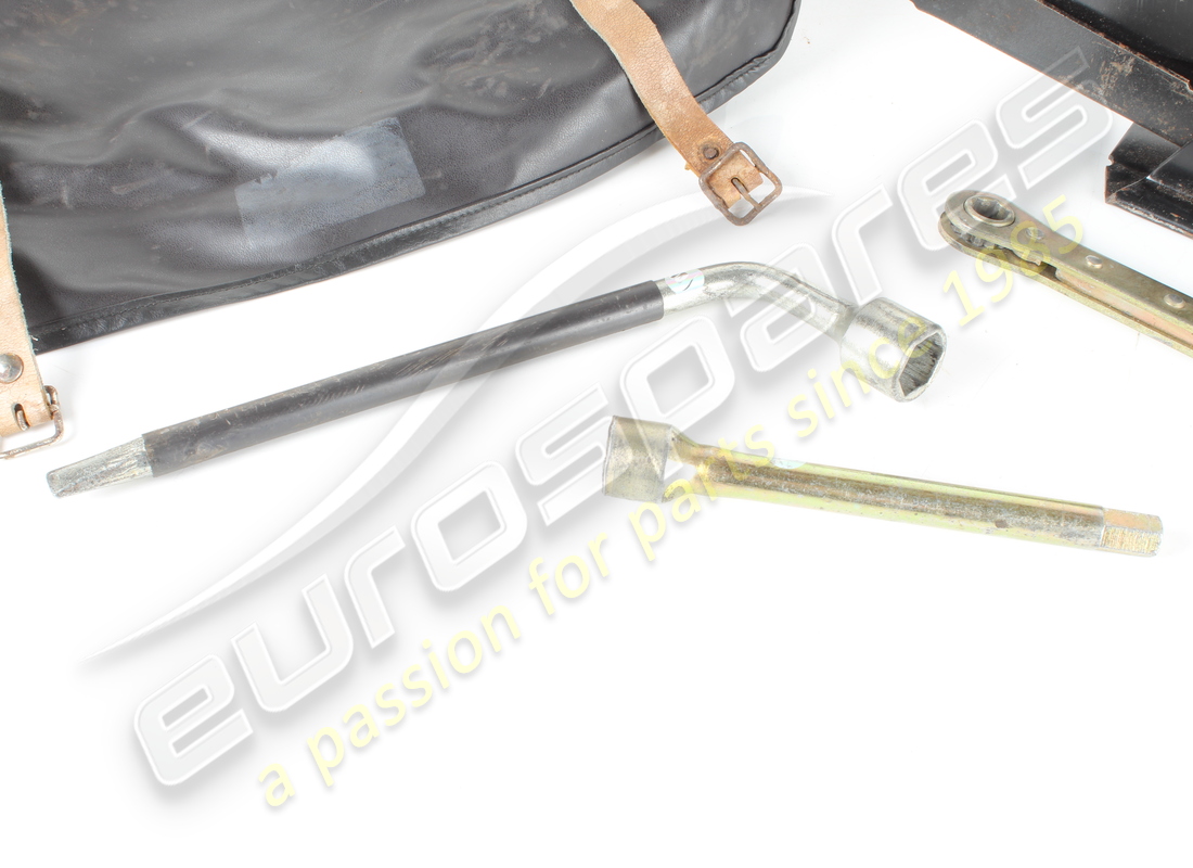 bolsa para kit de herramientas ferrari usada completa. número de parte 129183 (2)