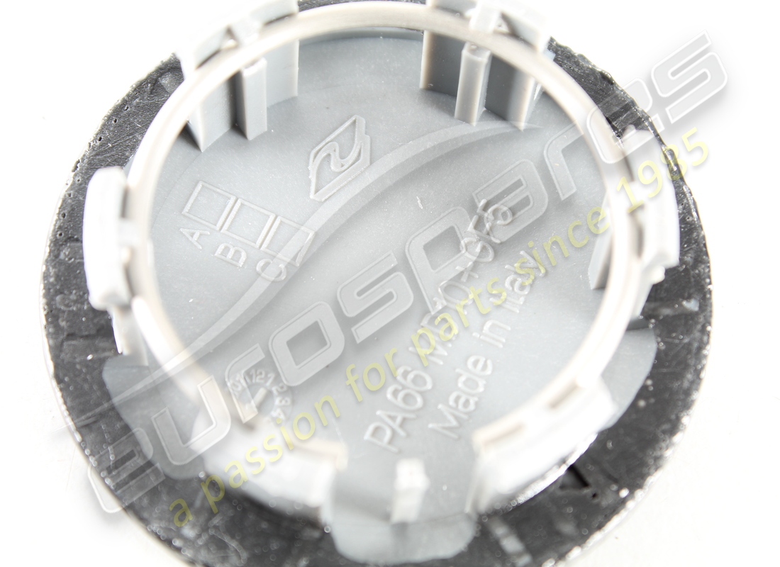 NUEVA TAPA DE CUBO FERRARI. NÚMERO DE PARTE 889561 (3) nueva tapa de cubo ferrari. número de parte 889561 (3)