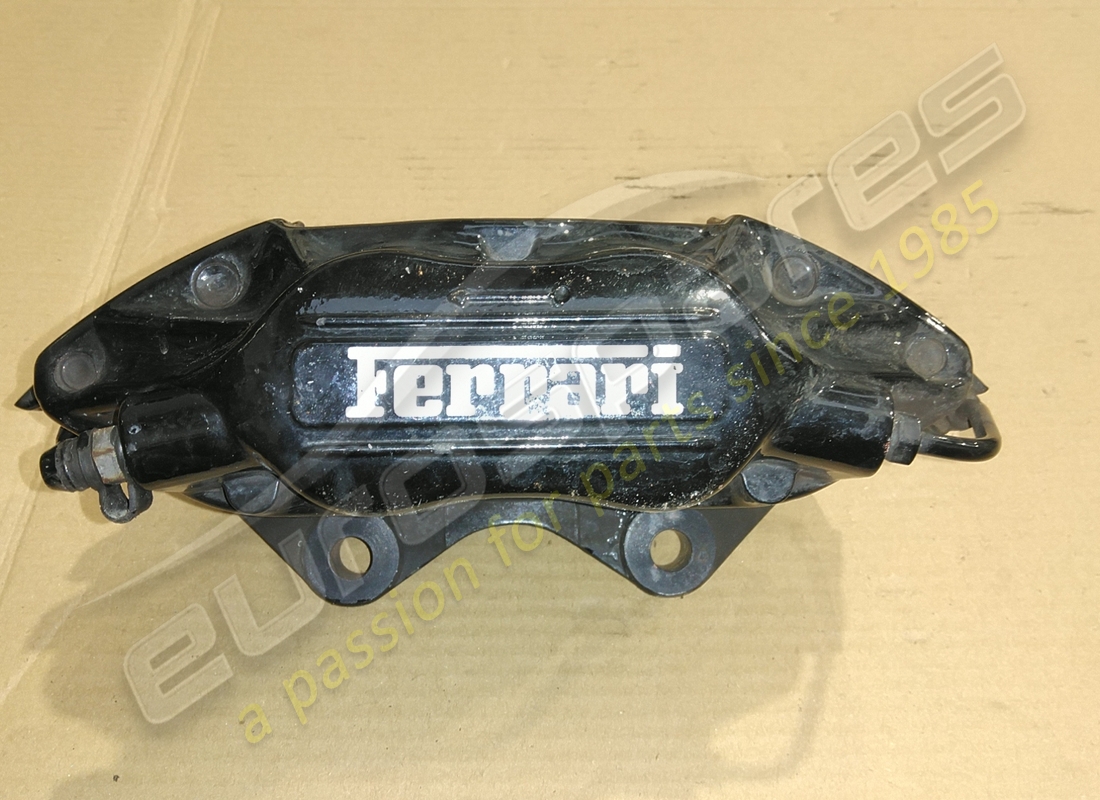 PINZA DE FRENO DELANTERO IZQUIERDO Ferrari BREMBO USADA. NÚMERO DE PARTE 169826 (1)