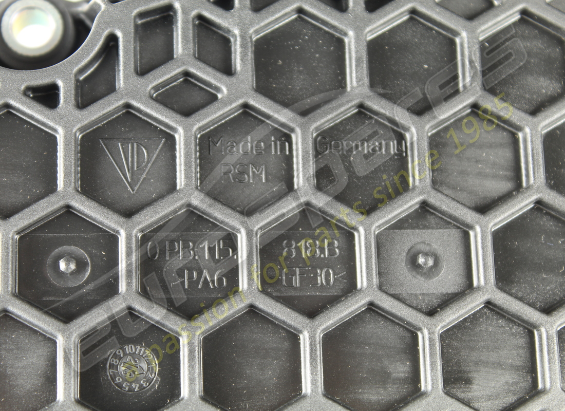 NUEVO PORSCHE CÁRTER DE ACEITE - PARTE INFERIOR. NÚMERO DE PIEZA 0PB115808B (2) nuevo porsche cárter de aceite - parte inferior. número de pieza 0pb115808b (2)