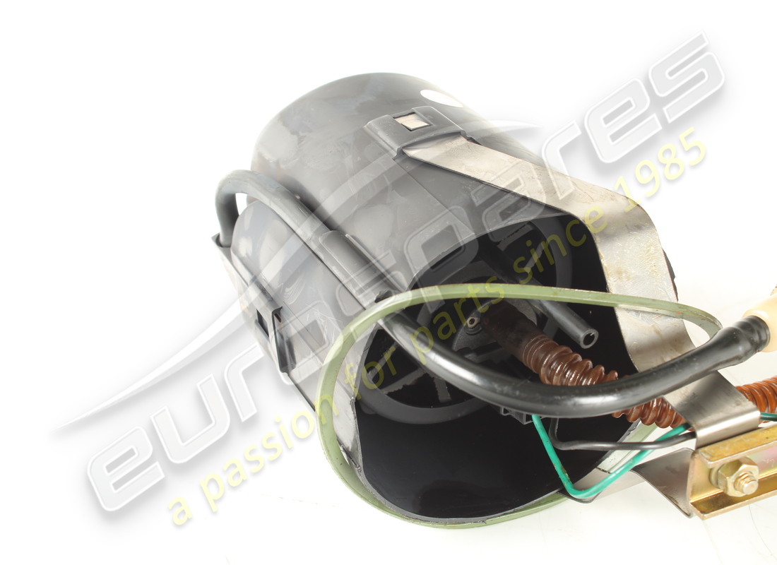 bomba de combustible maserati usada. número de parte 383700003 (3)