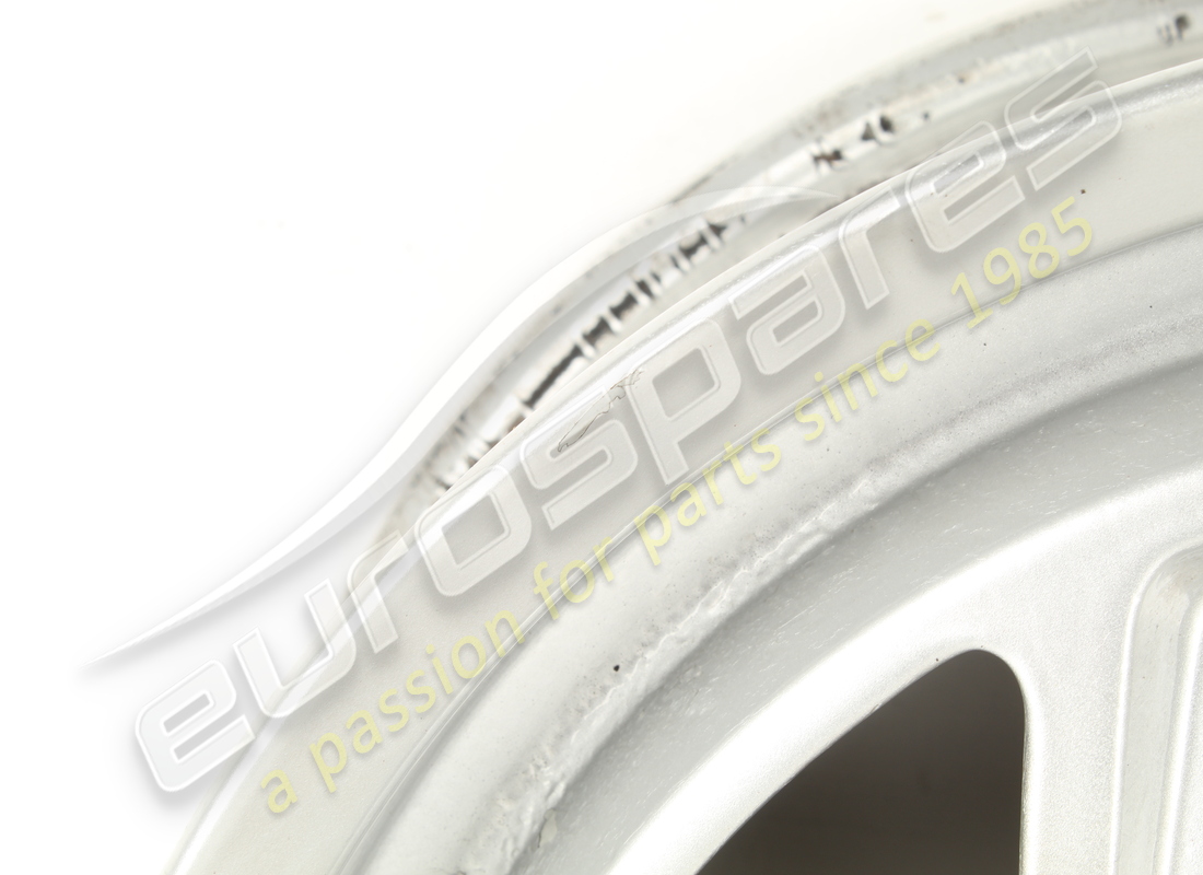 USADA FERRARI RUEDA DE CARRETERA DELANTERA 3.2 MQV. NÚMERO DE PARTE 127465 (3) usada ferrari rueda de carretera delantera 3.2 mqv. número de parte 127465 (3)