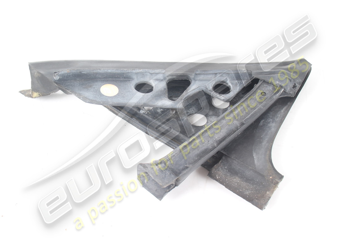 JUNTA DE ESPEJO RETROVISOR DERECHO USADA Maserati. NÚMERO DE PIEZA 69464000 (1)