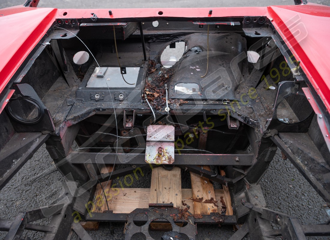 conjunto de panel frontal usado ferrari. número de pieza 61751200 (2)