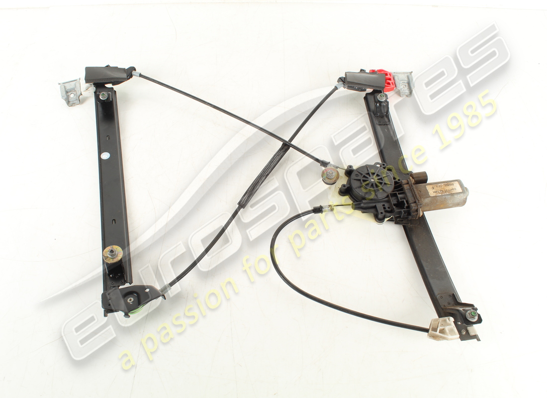 ELEVADOR DE VIDRIO TRASERO IZQUIERDO Maserati USADO. NÚMERO DE PIEZA 84934500 (1)