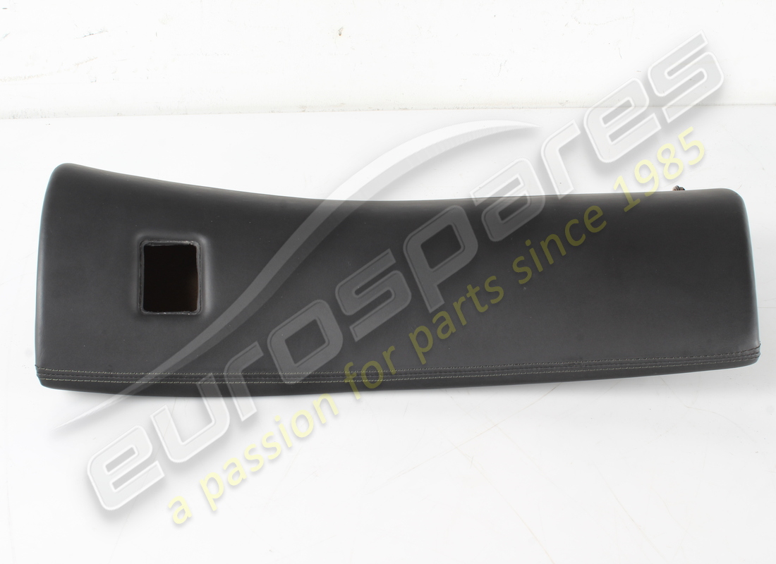 PUERTA DE GUANTERA COMPLETA Eurospares USADA. NÚMERO DE PARTE EAP1558682 (1)
