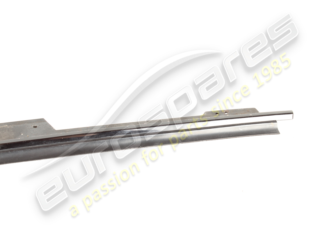 MOLDURA DE PUERTA IZQUIERDA FERRARI USADA. NÚMERO DE PARTE 61861800 (7) moldura de puerta izquierda ferrari usada. número de parte 61861800 (7)