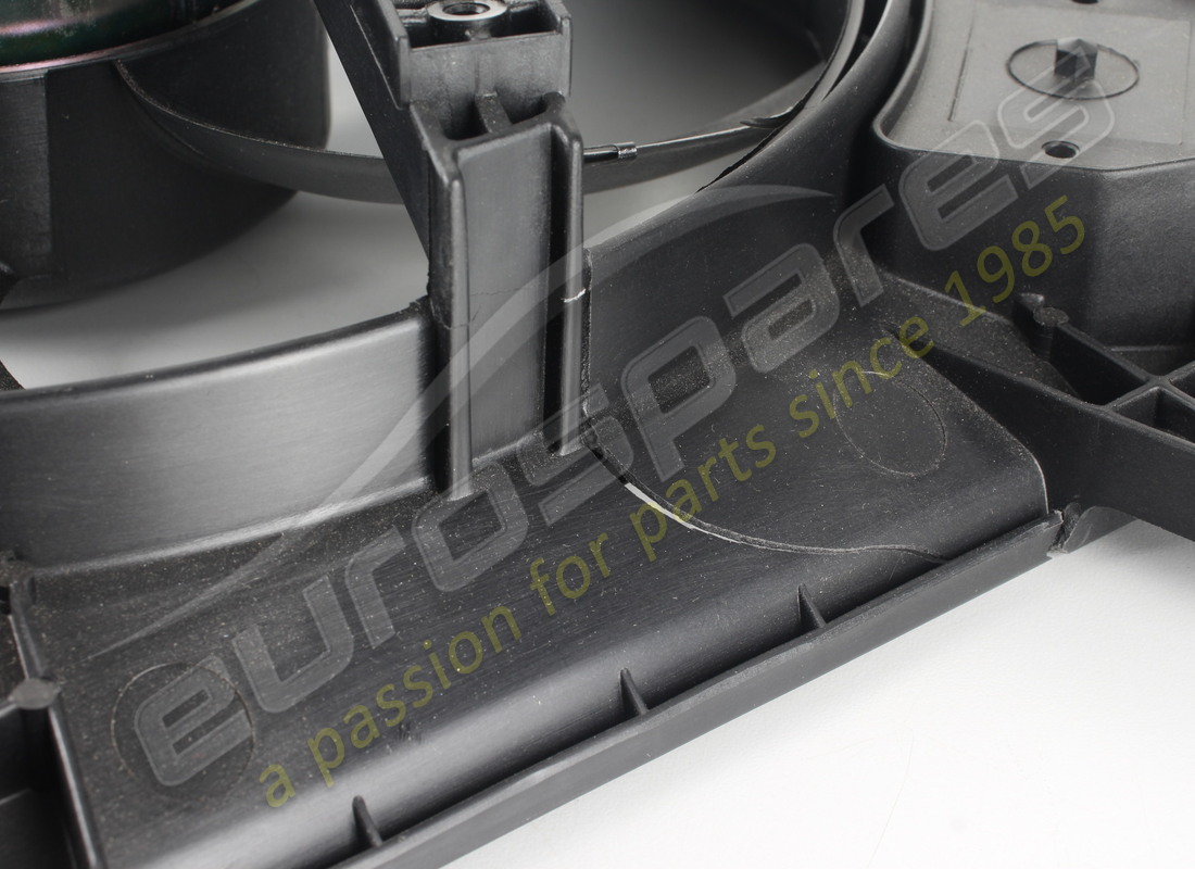 new (other) ferrari lh complete electrofan (items 11,12 & 31 not included). part number 177501 (5)