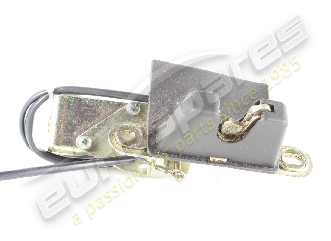 cerradura de maletero usada maserati. número de pieza 374705108 (2)