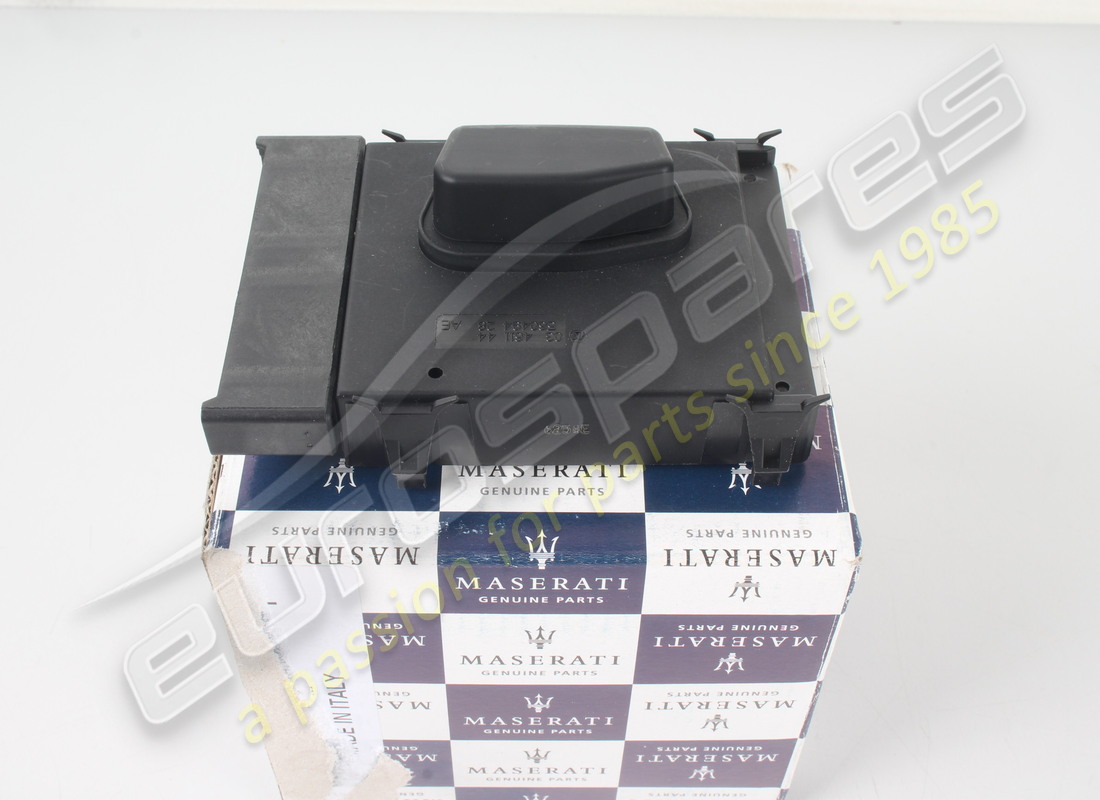 NUEVO MASERATI INTERRUPTOR DE ASIENTO DERECHO 6W. NÚMERO DE PIEZA 670008201 (4) nuevo maserati interruptor de asiento derecho 6w. número de pieza 670008201 (4)