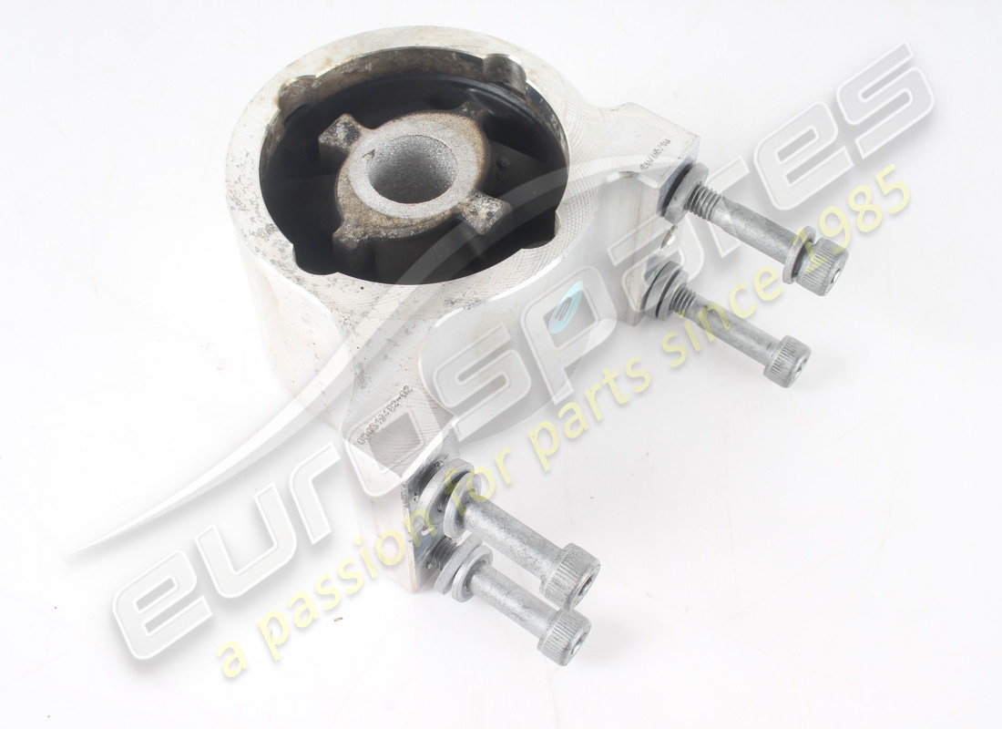 USADO Ferrari SOPORTE DE BUJE IZQUIERDO COMPLETO. NÚMERO DE PIEZA 319482 (1)