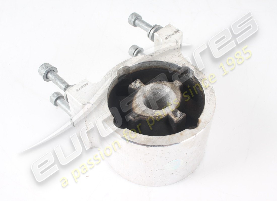 usado ferrari soporte de buje izquierdo completo. número de pieza 319482 (2)