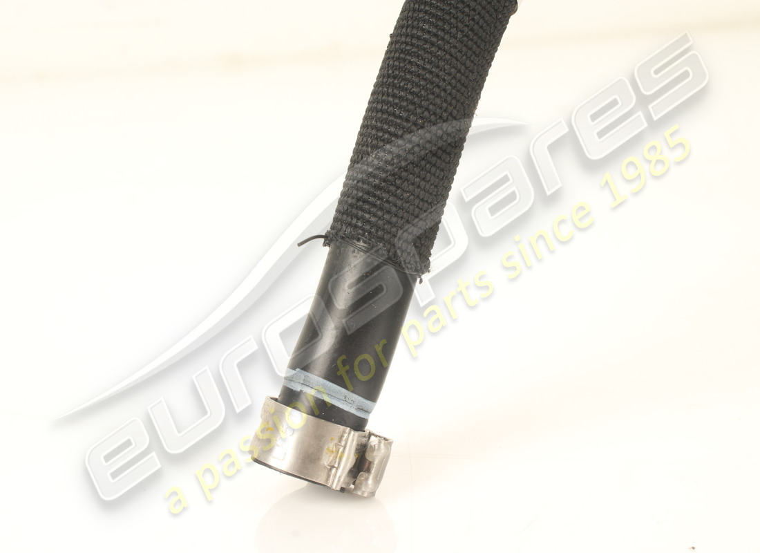 manguera ferrari usada. número de parte 905982 (3)