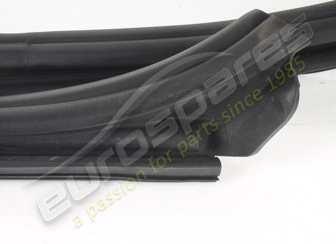 USADO FERRARI GUARNIZIONE ANELLO PARABREZ. NÚMERO DE PARTE 788049 (2) usado ferrari guarnizione anello parabrez. número de parte 788049 (2)