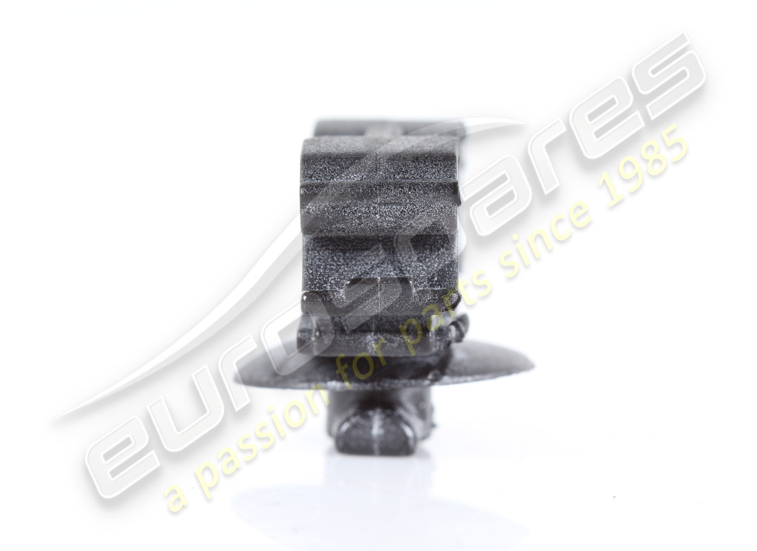 CLIP FERRARI USADO. NÚMERO DE PARTE 81097300 (2) clip ferrari usado. número de parte 81097300 (2)