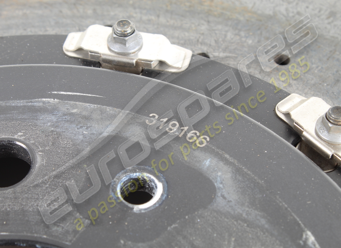 DISCO DE FRENO TRASERO FERRARI USADO. NÚMERO DE PARTE 319166 (5) disco de freno trasero ferrari usado. número de parte 319166 (5)