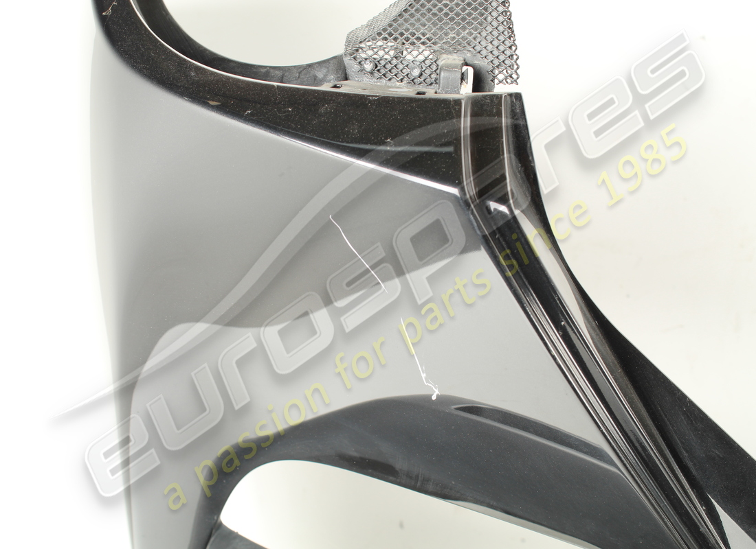 parachoques trasero ferrari usado. número de parte 985837879 (4)