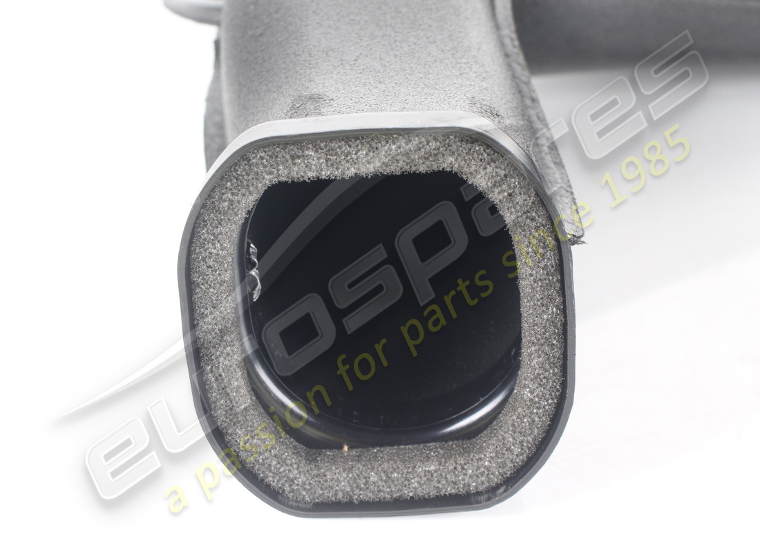 CONDUCTO DE AIRE SUPERIOR DEL LADO DEL CONDUCTOR USADO FERRARI. NÚMERO DE PIEZA 88203800 (4) conducto de aire superior del lado del conductor usado ferrari. número de pieza 88203800 (4)