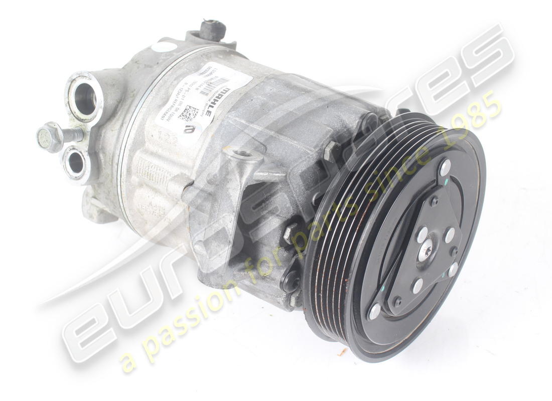 COMPRESOR DE AIRE ACONDICIONADO Ferrari USADO. NÚMERO DE PARTE 333331 (1)