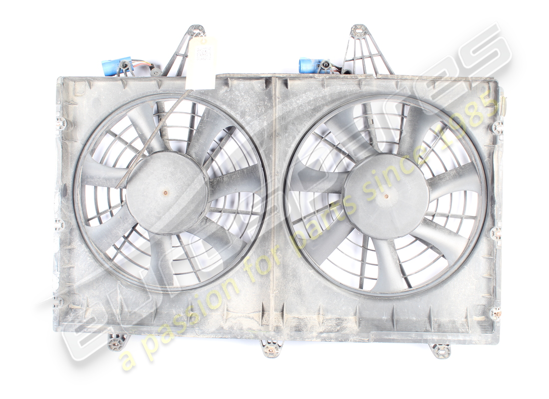 USADO Ferrari CARENADO CON VENTILADORES ELÉCTRICOS. NÚMERO DE PIEZA 267211 (1) USADO Ferrari CARENADO CON VENTILADORES ELÉCTRICOS. NÚMERO DE PIEZA 267211 (1)