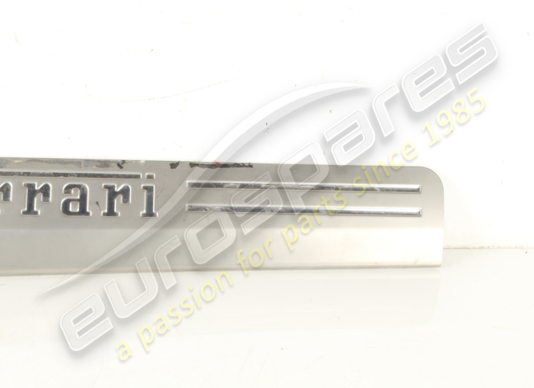 PLACA DE RACOR IZQUIERDA FERRARI USADA. NÚMERO DE PARTE 81362300 (3) placa de racor izquierda ferrari usada. número de parte 81362300 (3)