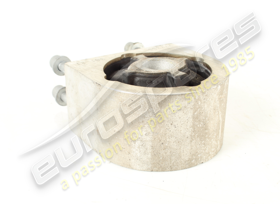 UTILIZADO FERRARI SOPORTE ANTERIORE TAMPONE. NÚMERO DE PARTE 777385 (4) utilizado ferrari soporte anteriore tampone. número de parte 777385 (4)