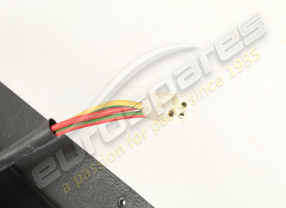 deflector de aire usado ferrari. número de pieza 2578678610 (5)