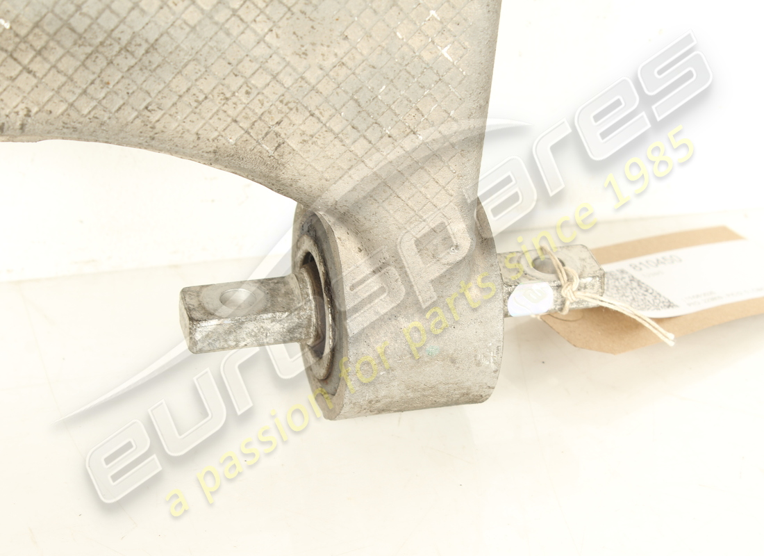 brazo trasero izquierdo completo usado ferrari. número de pieza 810450 (2)