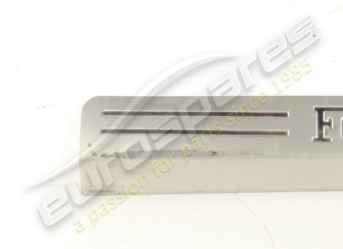 PLACA DE RACOR IZQUIERDA FERRARI USADA. NÚMERO DE PARTE 81362300 (2) placa de racor izquierda ferrari usada. número de parte 81362300 (2)