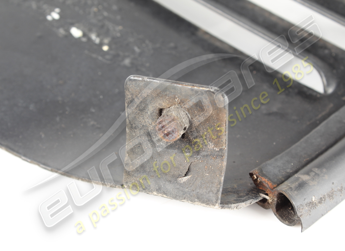 usado ferrari protector de gravilla trasero derecho. número de pieza 64650700 (3)