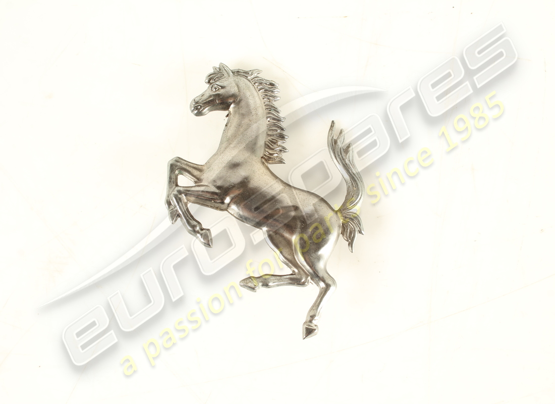 EMBLEMA DEL CABALLO RAMPANTE USADO Ferrari. NÚMERO DE PIEZA 60032109 (1)