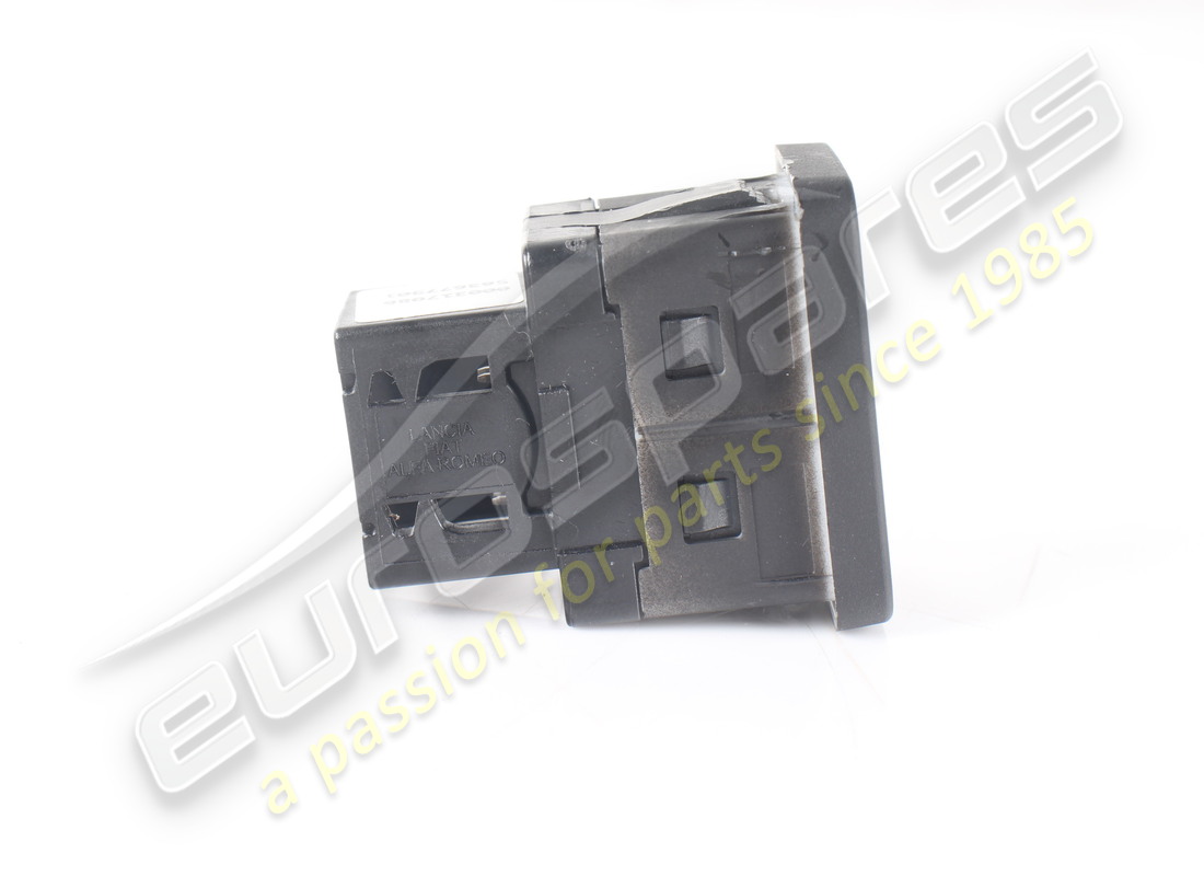 TOMA USB USADA FERRARI. NÚMERO DE PIEZA 317086 (2) toma usb usada ferrari. número de pieza 317086 (2)