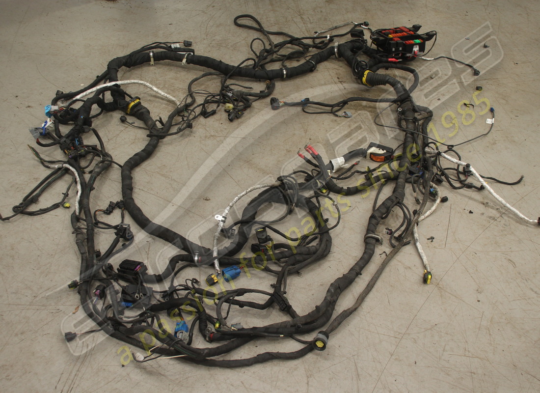 CABLE DELANTERO DAÑADO Ferrari. NÚMERO DE PIEZA 786318 (1)