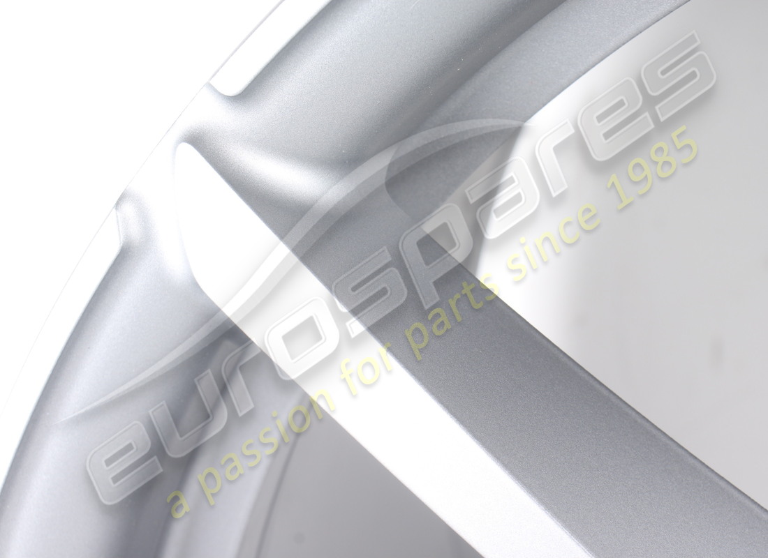 NUEVA RUEDA TRASERA FERRARI 11,5J X 20 H2. NÚMERO DE PIEZA 875729 (2) nueva rueda trasera ferrari 11,5j x 20 h2. número de pieza 875729 (2)