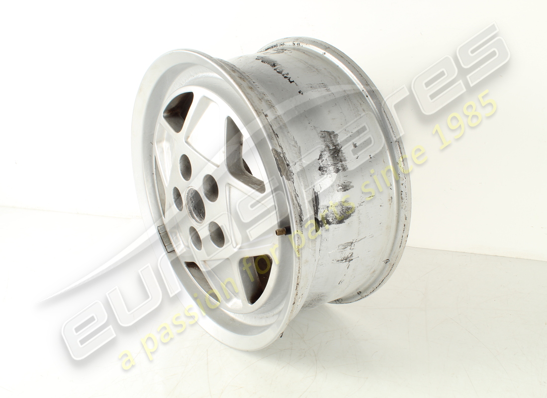 USADA FERRARI RUEDA DE CARRETERA DELANTERA 3.2 MQV. NÚMERO DE PARTE 127465 (5) usada ferrari rueda de carretera delantera 3.2 mqv. número de parte 127465 (5)