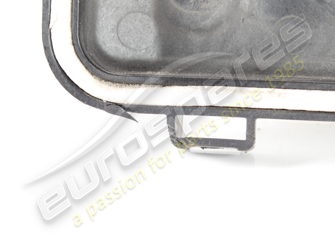 bandeja de entrada de aire de unidad de aire acondicionado usada ferrari, reparación. número de pieza 84027000 (2)