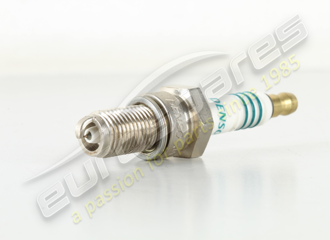 NUEVA BUJÍA DENSO. NÚMERO DE PARTE 0016003036 (1) nueva bujía denso. número de parte 0016003036 (1)