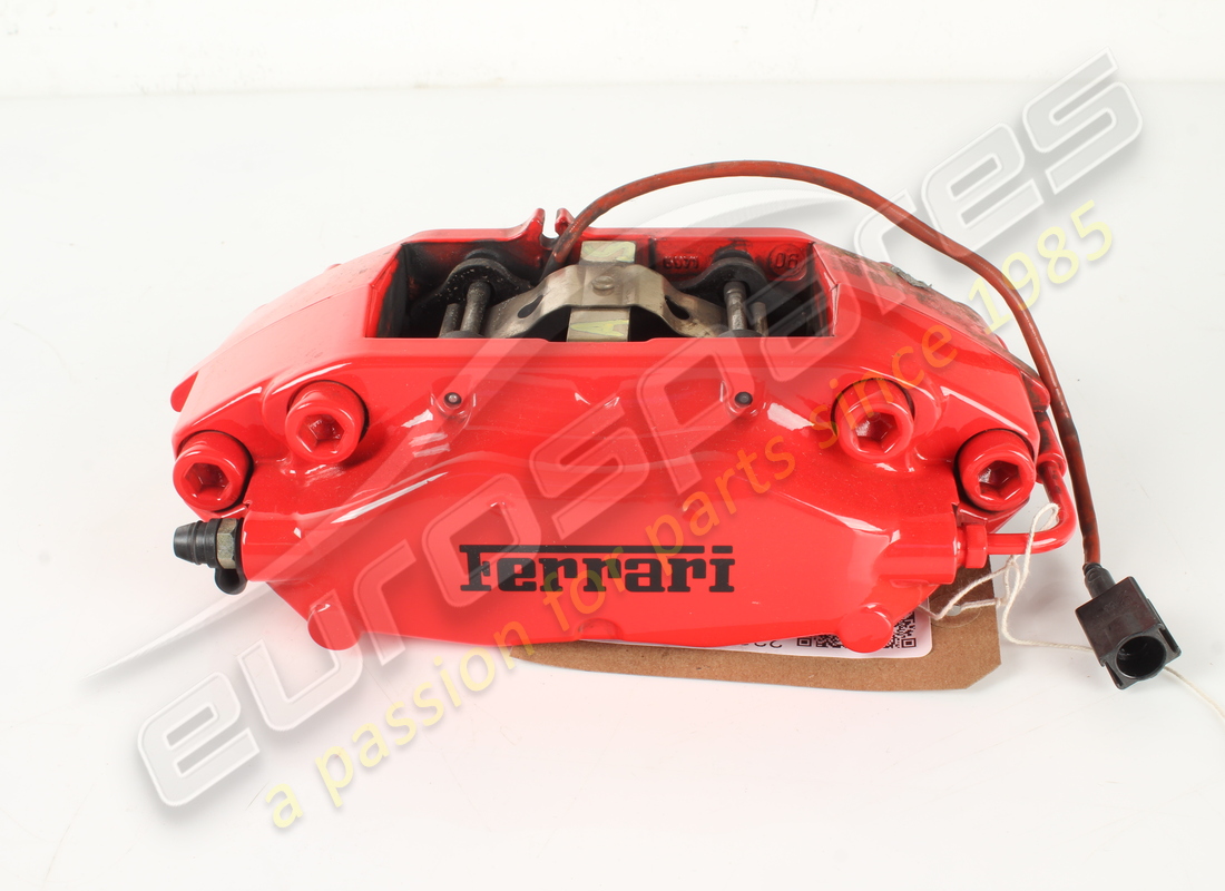 UNIDAD DE PINZA TRASERA DERECHA Ferrari USADA CON PASTILLAS. NÚMERO DE PARTE 228020 (1)