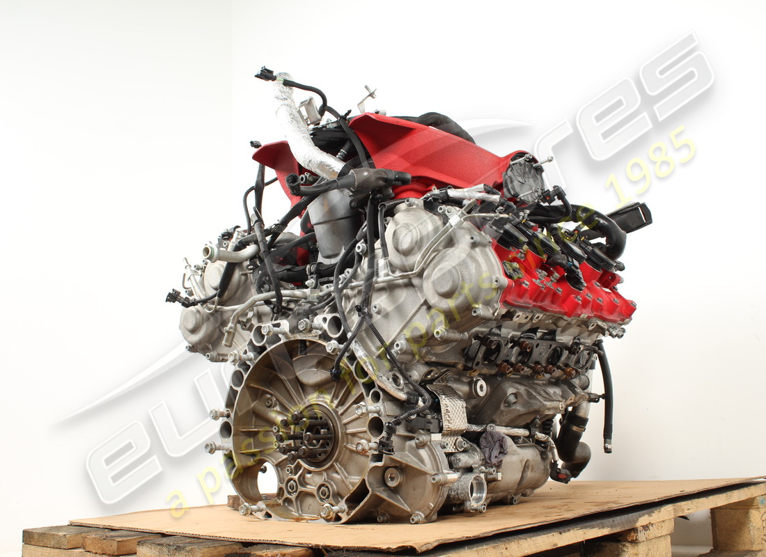 motor ferrari 488 usado. número de parte 985000235 (2)