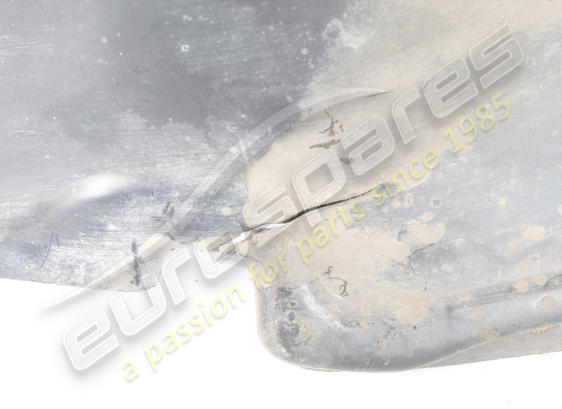protección del pasajero delantero derecho dañada maserati. número de pieza 372500526 (6)